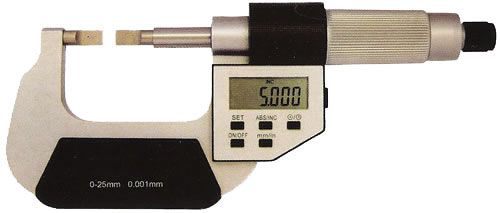Blade micrometer